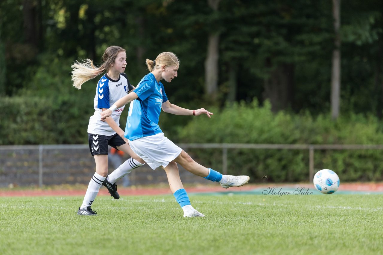 Bild 300 - wBJ VfL Pinneberg - Germania Schnelsen : Ergebnis: 15:1